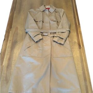 Classic Misty Harbor Beige Trench Coat for Women size 8